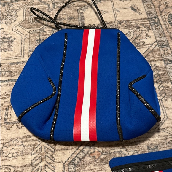 Haute shore women’s tote bag and wallet - Picture 2 of 4